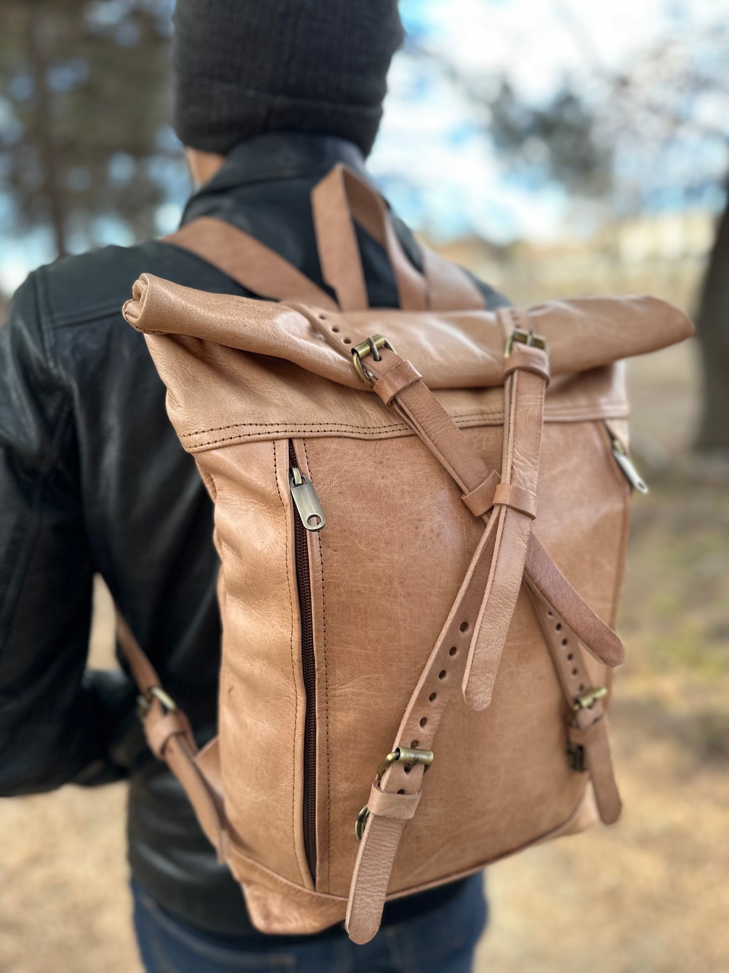 MOCHILA MEDIANA DE CUERO VINTAGE NATURAL | 2 colores