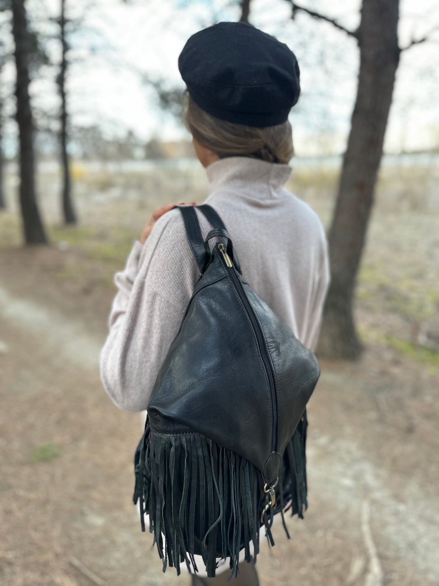 MOCHILA DE CUERO VINT CON FLECOS ANTIRROBO NEGRO | 4 colores