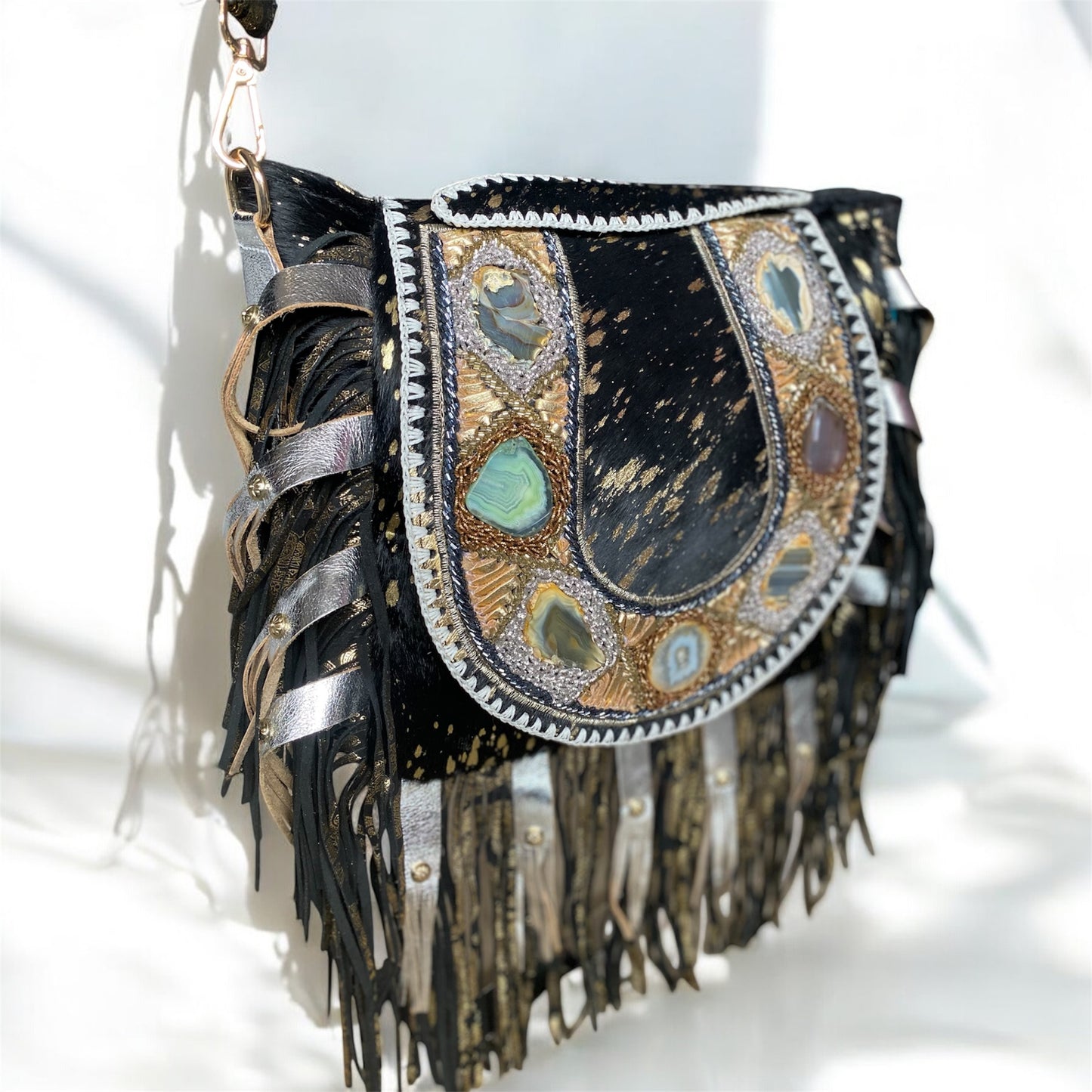 SAC BOHO IBIZAN EN CUIR ET CRISTAUX BLANCS ET DORÉS | 3 couleurs