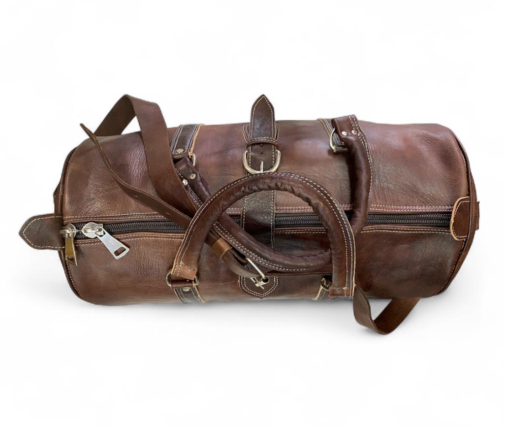 BOLSA DE VIAJE DE PIEL MARRÓN | 2 tamaños y colores