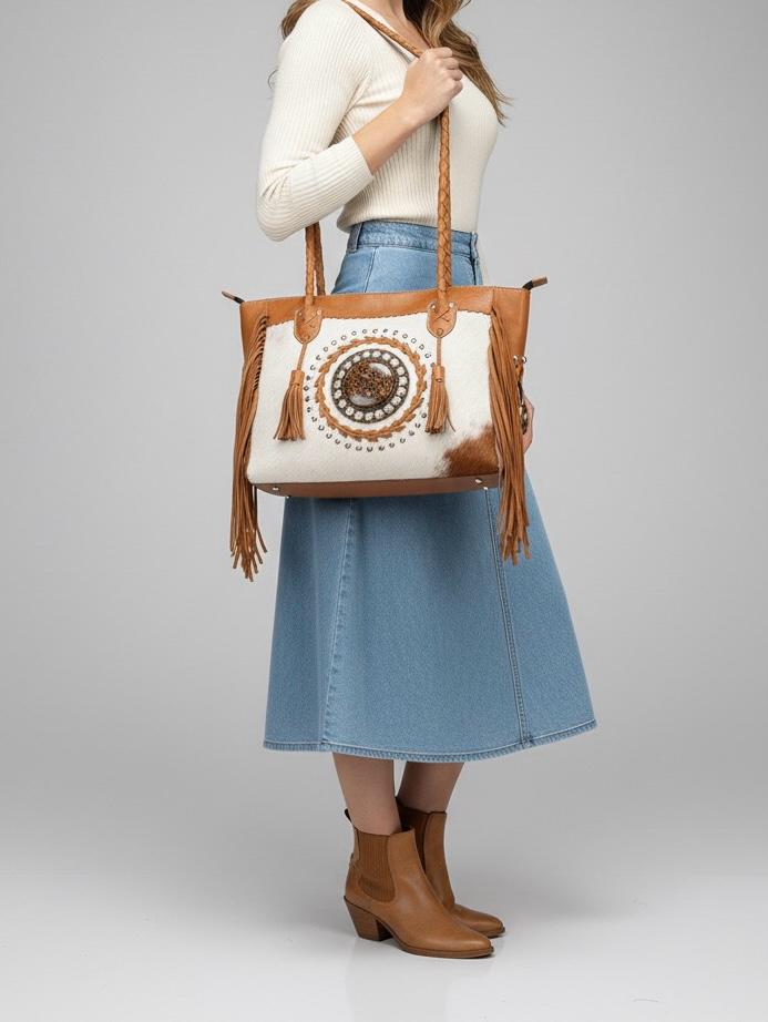 Leather bag with natural fur and boho-western fringe | 2 colors