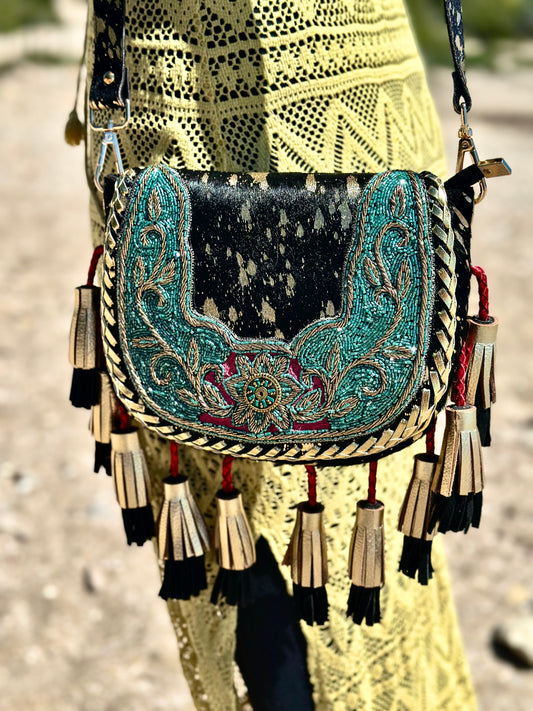 BOLSO BANDOLERA BOHEMIO DE PIEL BORDADO | 2 colores