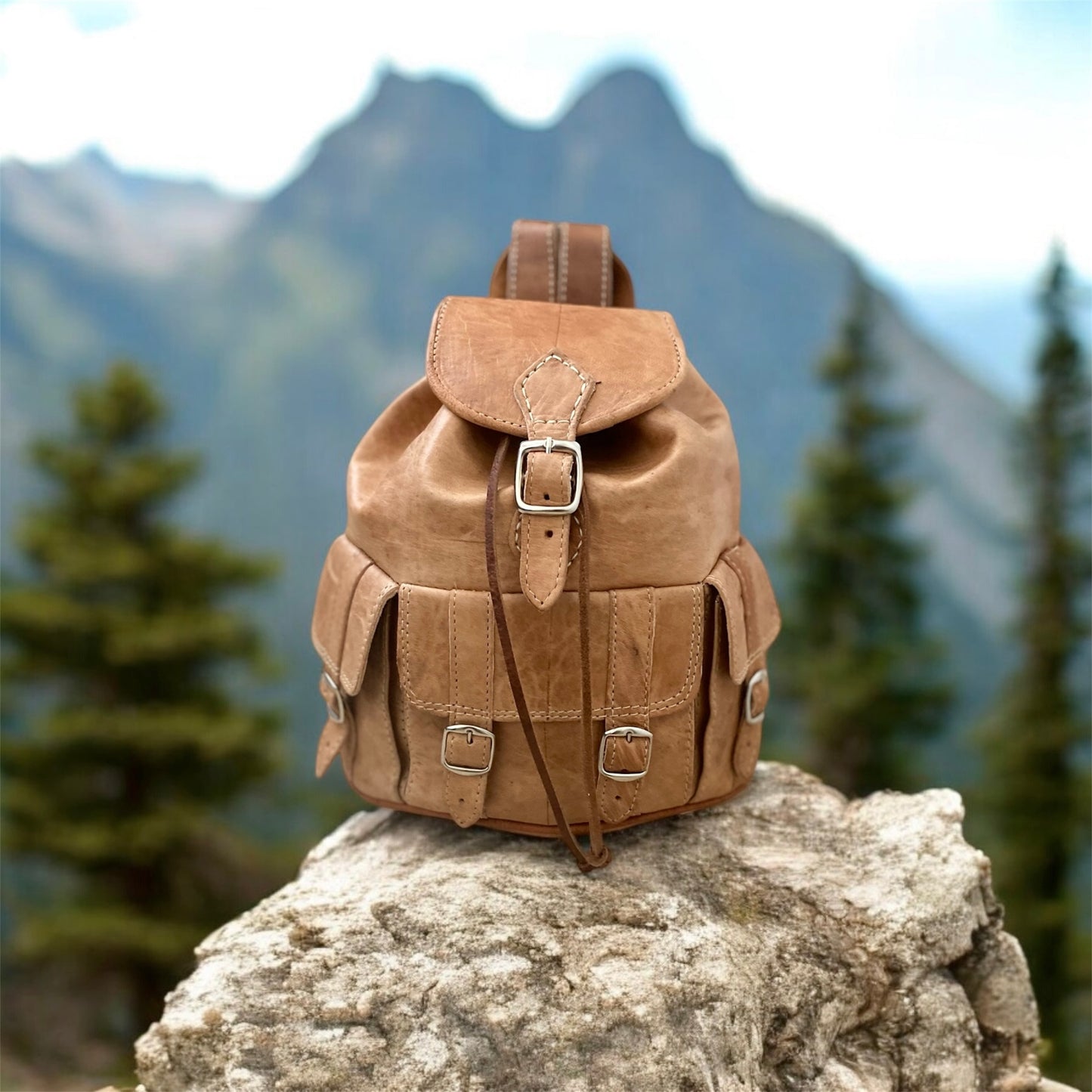 MOCHILA DE CUERO PEQUEÑA SIERRA MARRÓN OSCURO | 3 colores