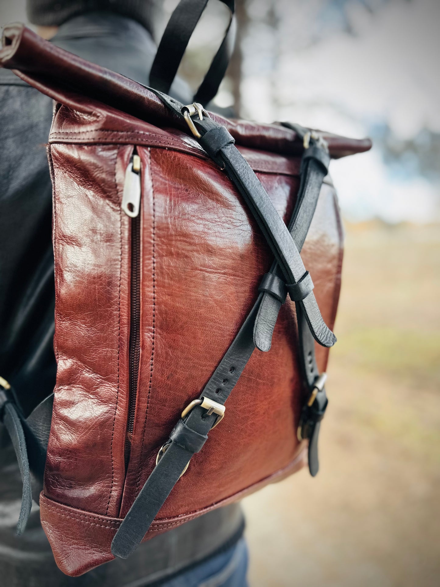 MOCHILA GRANDE DE COURO VINTAGE