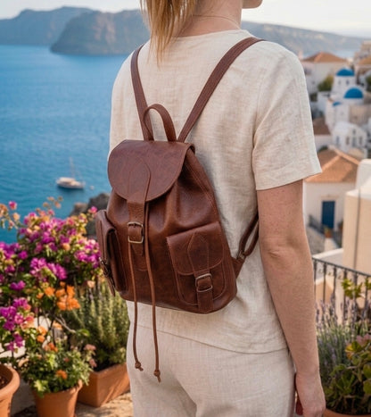 MOCHILA DE CUERO PEQUEÑA VALLE MARRÓN OSCURO | 3 colores