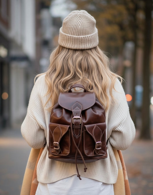 MOCHILA DE CUERO PEQUEÑA VALLE MARRÓN OSCURO | 3 colores