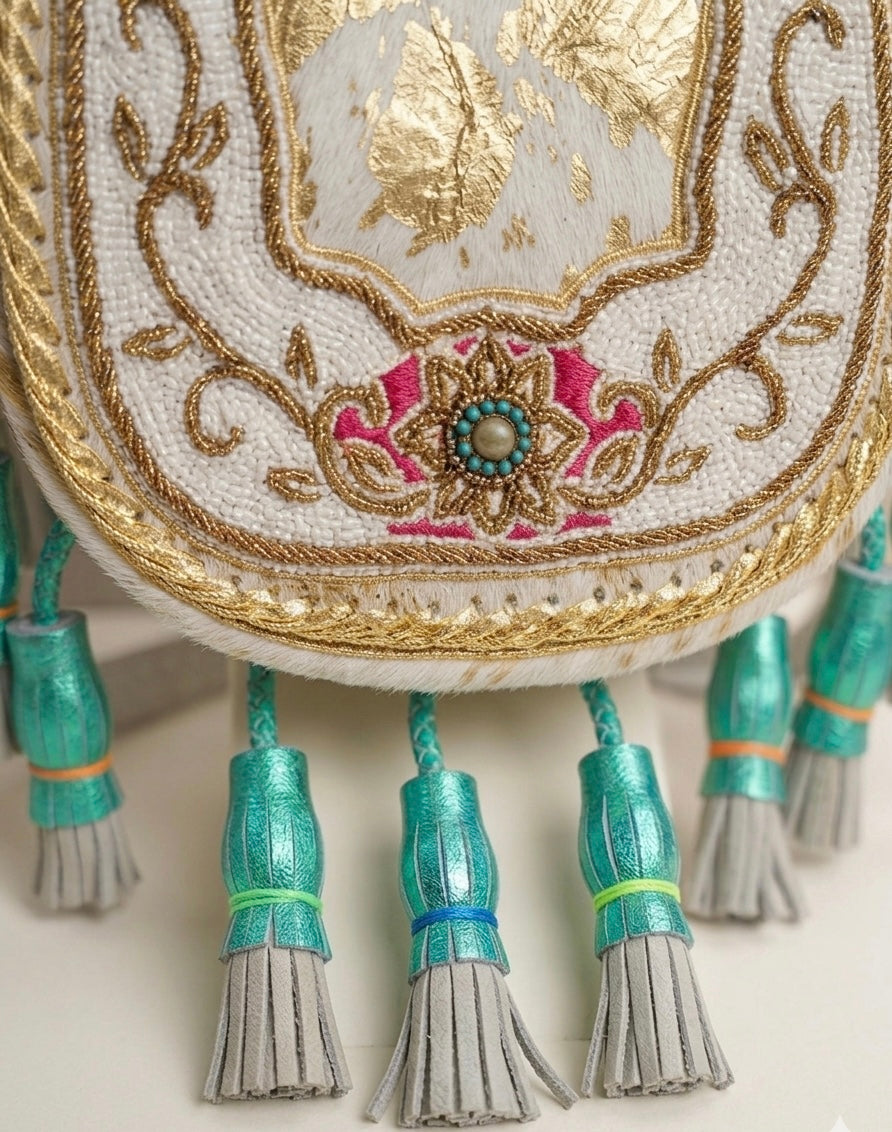 SAC BANDOULIÈRE EN CUIR BOHÈME BRODÉ | 2 couleurs