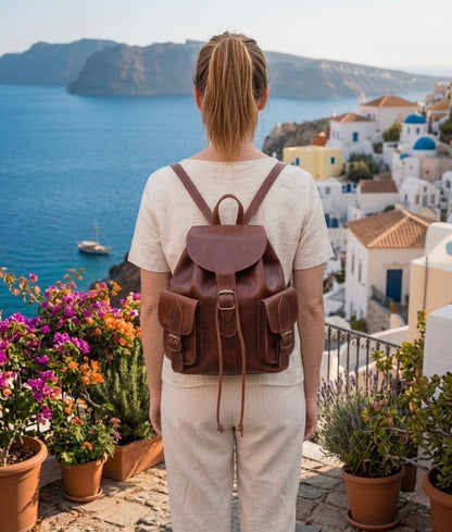 MOCHILA DE CUERO PEQUEÑA VALLE MARRÓN OSCURO | 3 colores