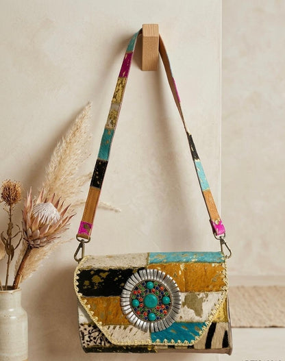 CARTERA DE MANO PIEL ESTILO BOHO CHIC ANIMAL PRINT | Colores y combinaciones mixtas