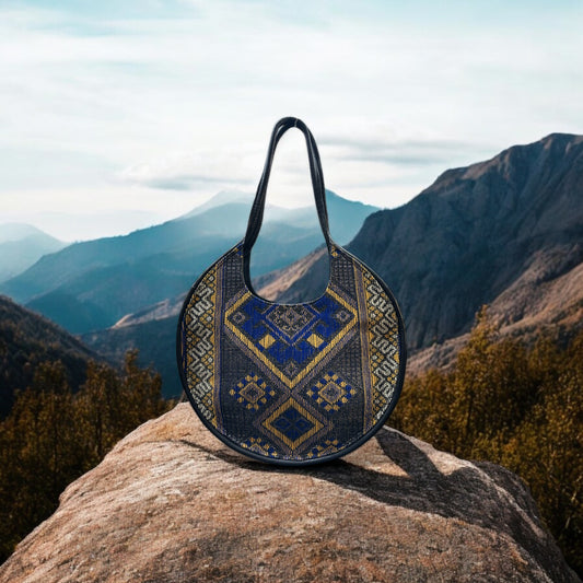 BOLSO DE PIEL Y KILIM GRANDE REDONDO ÉTNICO AZUL Y NEGRO | 2 colores