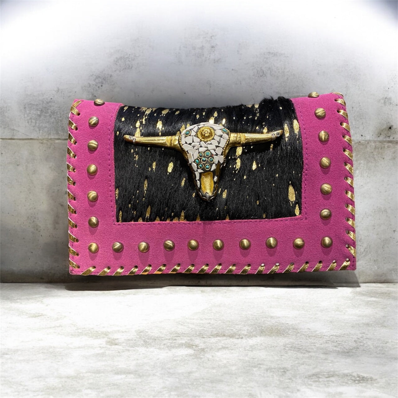 CARTERA DE MANO BOHO CHIC PIEL INDIA CABEZA DE BÚFALO | variación de colores