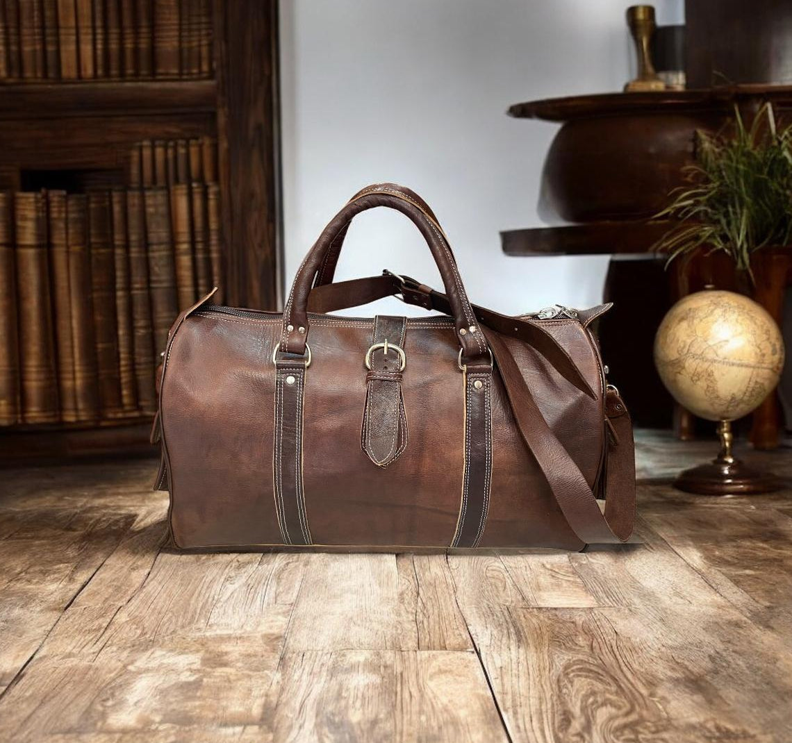 BOLSA DE VIAJE DE PIEL | 2 tamaños y colores