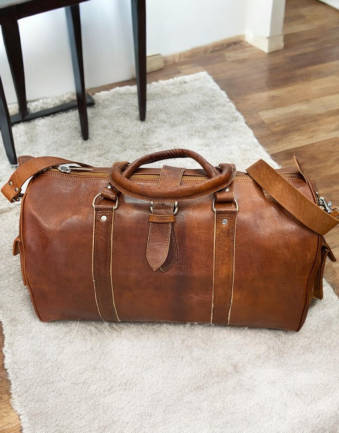 BOLSA DE VIAJE DE PIEL | 2 tamaños y colores