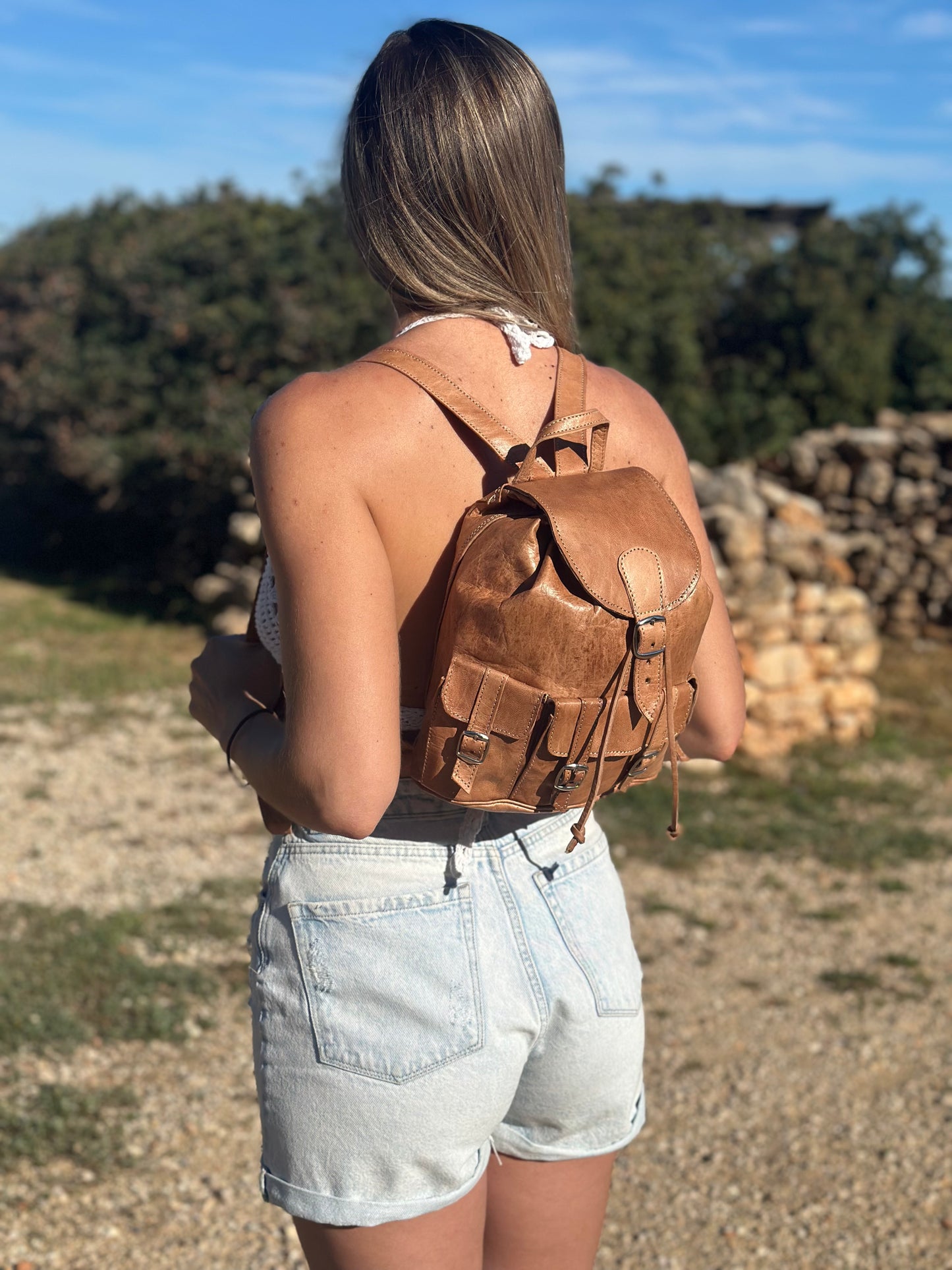 MOCHILA DE CUERO PEQUEÑA SIERRA MARRÓN | 3 colores