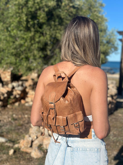 MOCHILA DE CUERO PEQUEÑA SIERRA MARRÓN | 3 colores