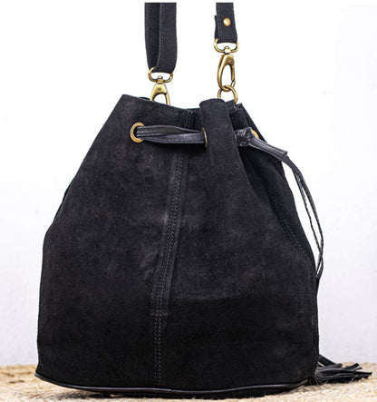 BOLSO BOMBONERA BOHO CHIC PIEL NEGRO Y DORADO
