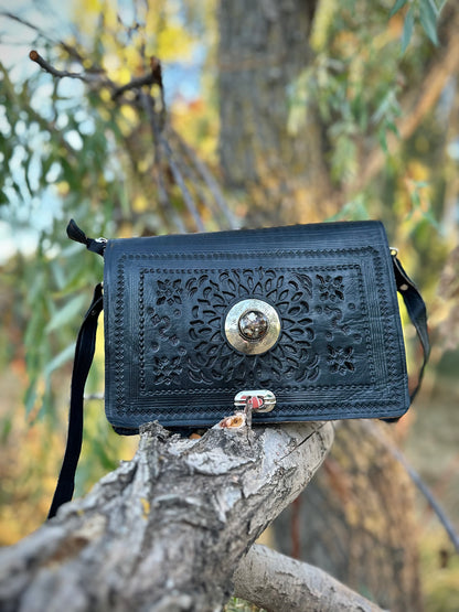 BOLSO BANDOLERA DE CUERO NATURAL MANDALA