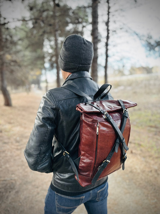 MOCHILA MEDIANA DE CUERO VINTAGE MARRÓN TEJA OSCURO | 2 colores
