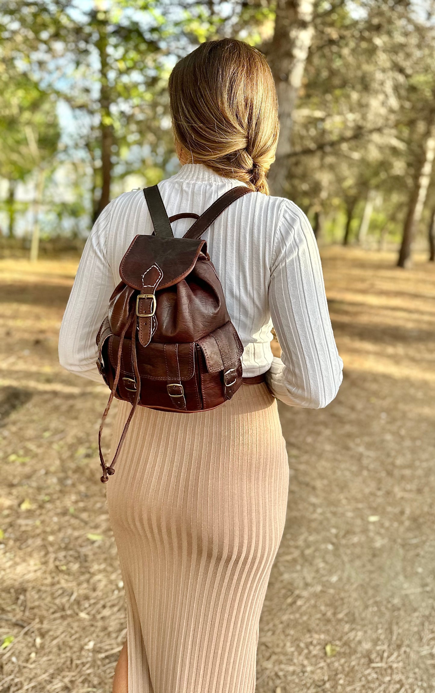 MOCHILA DE CUERO PEQUEÑA SIERRA MARRÓN | 3 colores