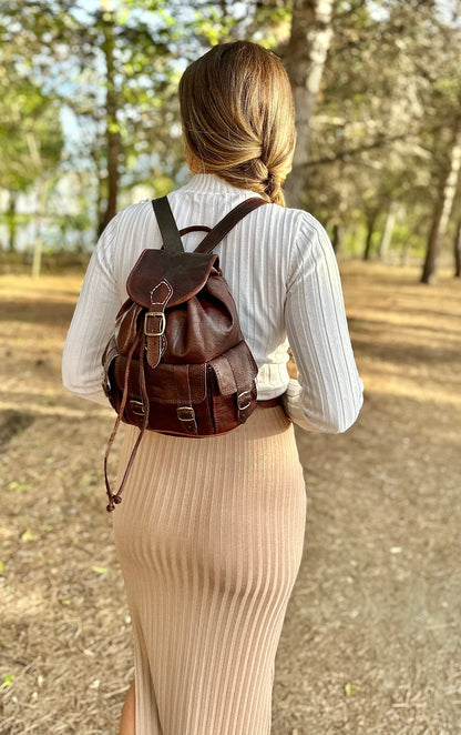 MOCHILA DE CUERO PEQUEÑA SIERRA MARRÓN | 3 colores