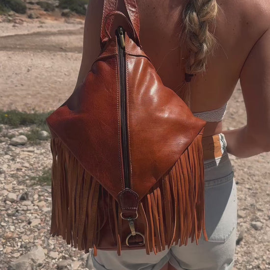 Las_Pitiusas_Moda_Mochila_con_flecos_mochila_de_cuero_mochila_de_piel_autentica_mochila_mujer_bolso_con_flecos_marron_antirrobo